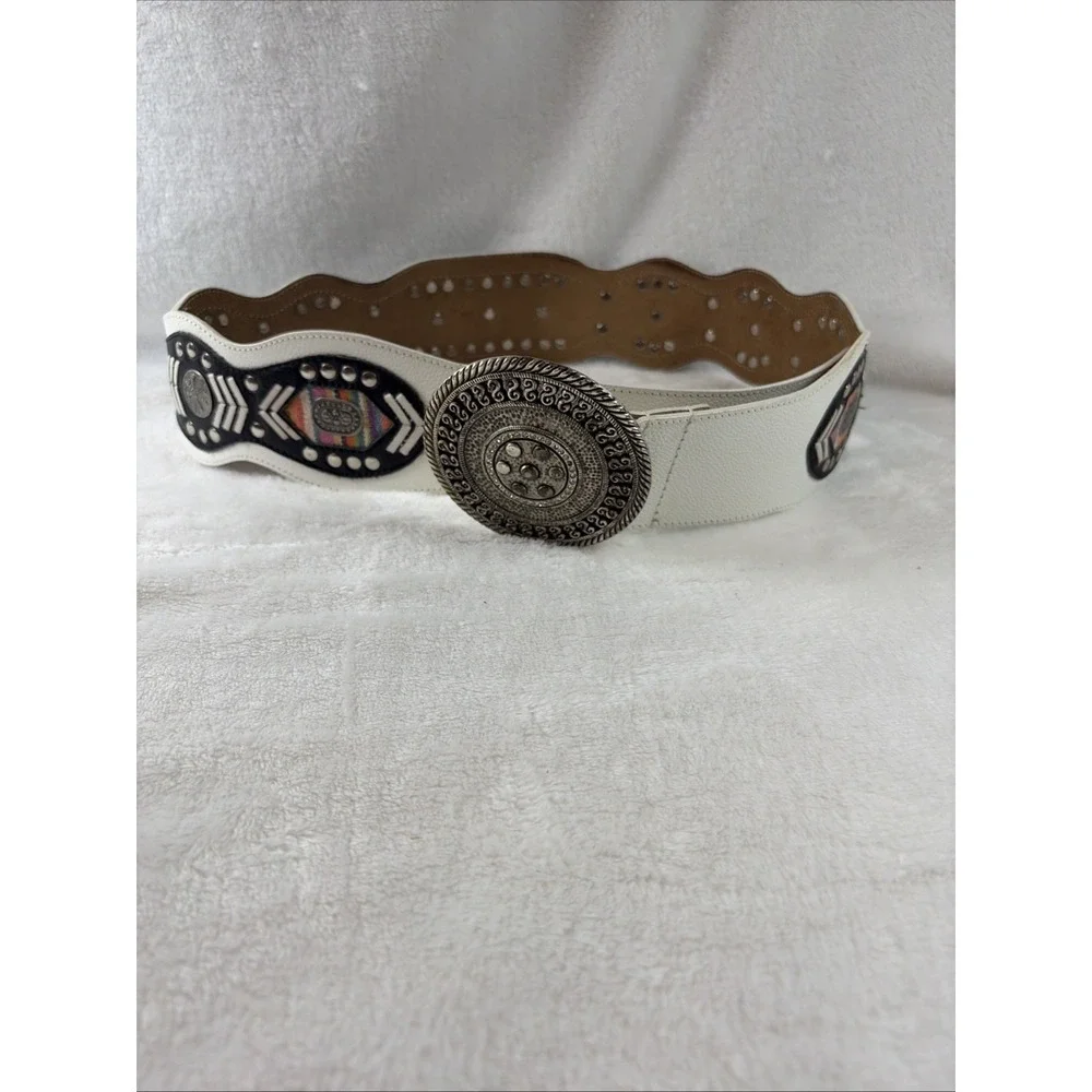 Vintage 90s Western Boho White Leather Statement Belt Westerncore Rodeo Cowgirl